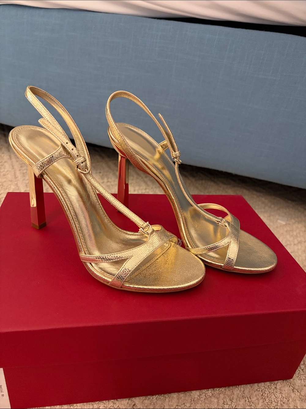 NWT Ferragamo Gold Metallic Slingback High Heel Sandals - Women